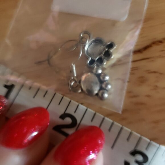 Small Paw Earrings - Picture 2 of 3